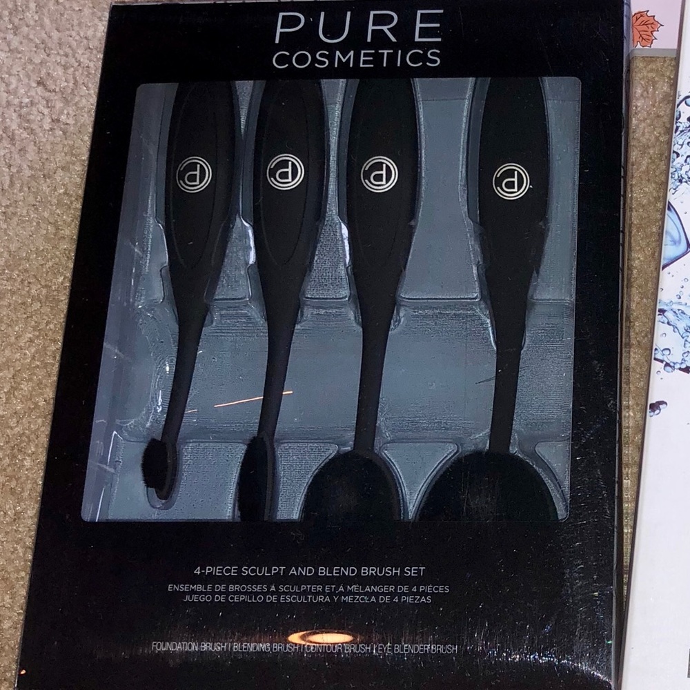 Pure Cosmetics 4 piece Sculpt & Contour brushes